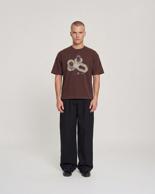 aerd Chain Tee in brown — 260 GSM heavyweight cotton t-shirt with a painted chain link graphic at the chest